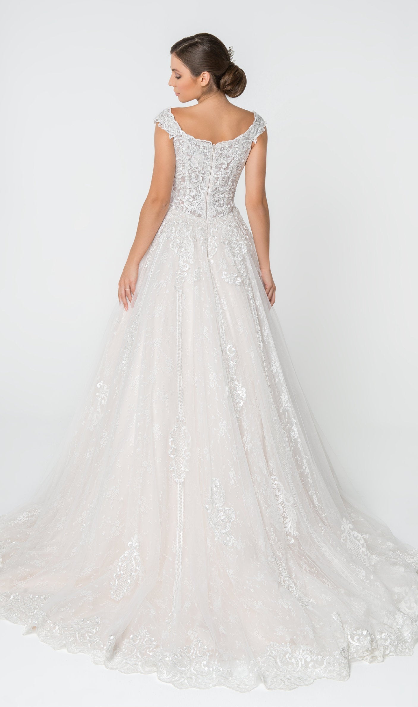 Style: STJJB2823